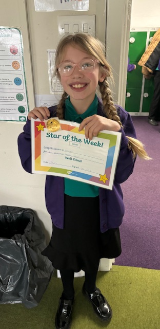 Here are our Stars of the week at Holton-le-Clay Juniors! Well done to everyone - you've worked really hard this week. 😀😀😀