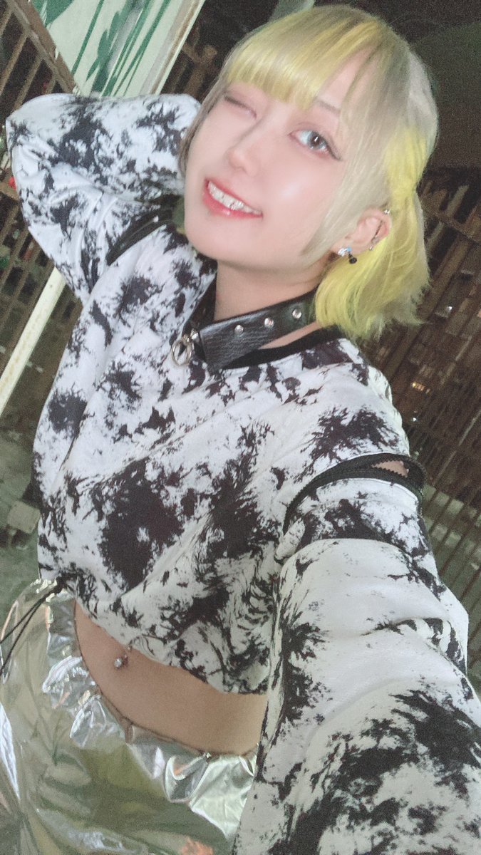RaPyonnn's tweet photo. からーちぇんじ👽💛 https://t.co/S6Od2uHFW3