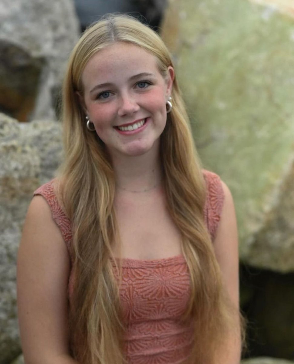 Medfield Girls Varsity Hockey (Medpuck) (@medfieldgpuck) on Twitter photo 