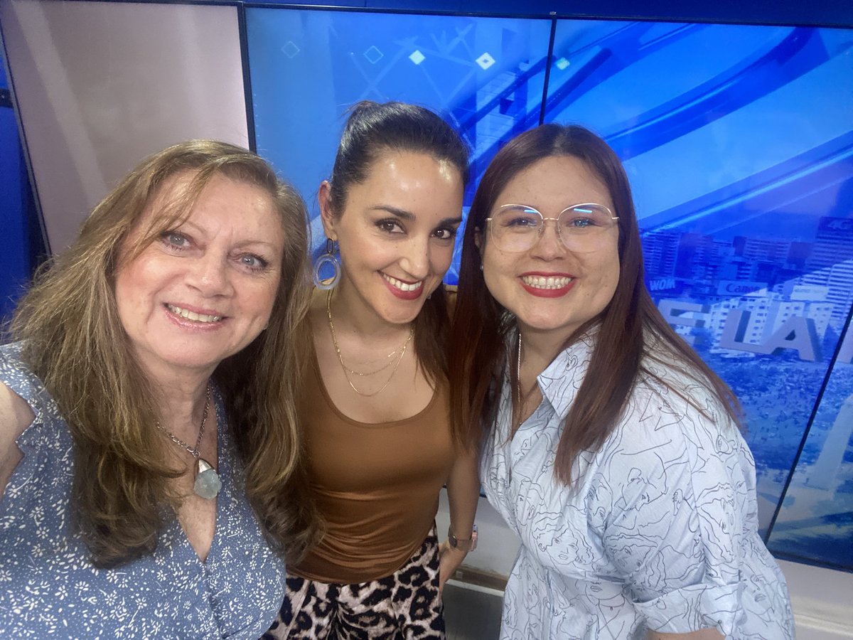 anajosefasilva.cl (@ana_josefa) on Twitter photo #Cine
¡Permiso! Pero hoy es #Viernes de #Expreso <a href="/biobio/">BioBioChile</a> y hay #Foto #Cábala ☝🏻☝🏻con perspectiva de género 🧐🧐😆😆😆 ¿cierto <a href="/alvarezloreto/">Loreto Alvarez Lobo</a> <a href="/kathycubillos/">Katherine Cubillos T</a> ?
#LosÁngelesDeCharlie 😎😎💅🏻💅🏻💅🏻 #Cine
¡Permiso! Pero hoy es #Viernes de #Expreso <a href="/biobio/">BioBioChile</a> y hay #Foto #Cábala ☝🏻☝🏻con perspectiva de género 🧐🧐😆😆😆 ¿cierto <a href="/alvarezloreto/">Loreto Alvarez Lobo</a> <a href="/kathycubillos/">Katherine Cubillos T</a> ?
#LosÁngelesDeCharlie 😎😎💅🏻💅🏻💅🏻