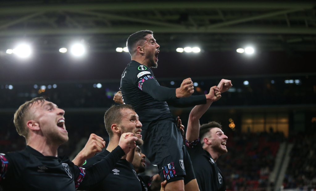 WestHamViews_'s tweet photo. One of my favourite players in recent years and really fell in love with our club. Bought into our traditions and built up a relationship with fans that many players fail to achieve.

Wish you all the best at Real Betis, Pablo. Thank you for all the memories!

❤️⚒️ #WHUFC #COYI https://t.co/ZcEzgJH48v