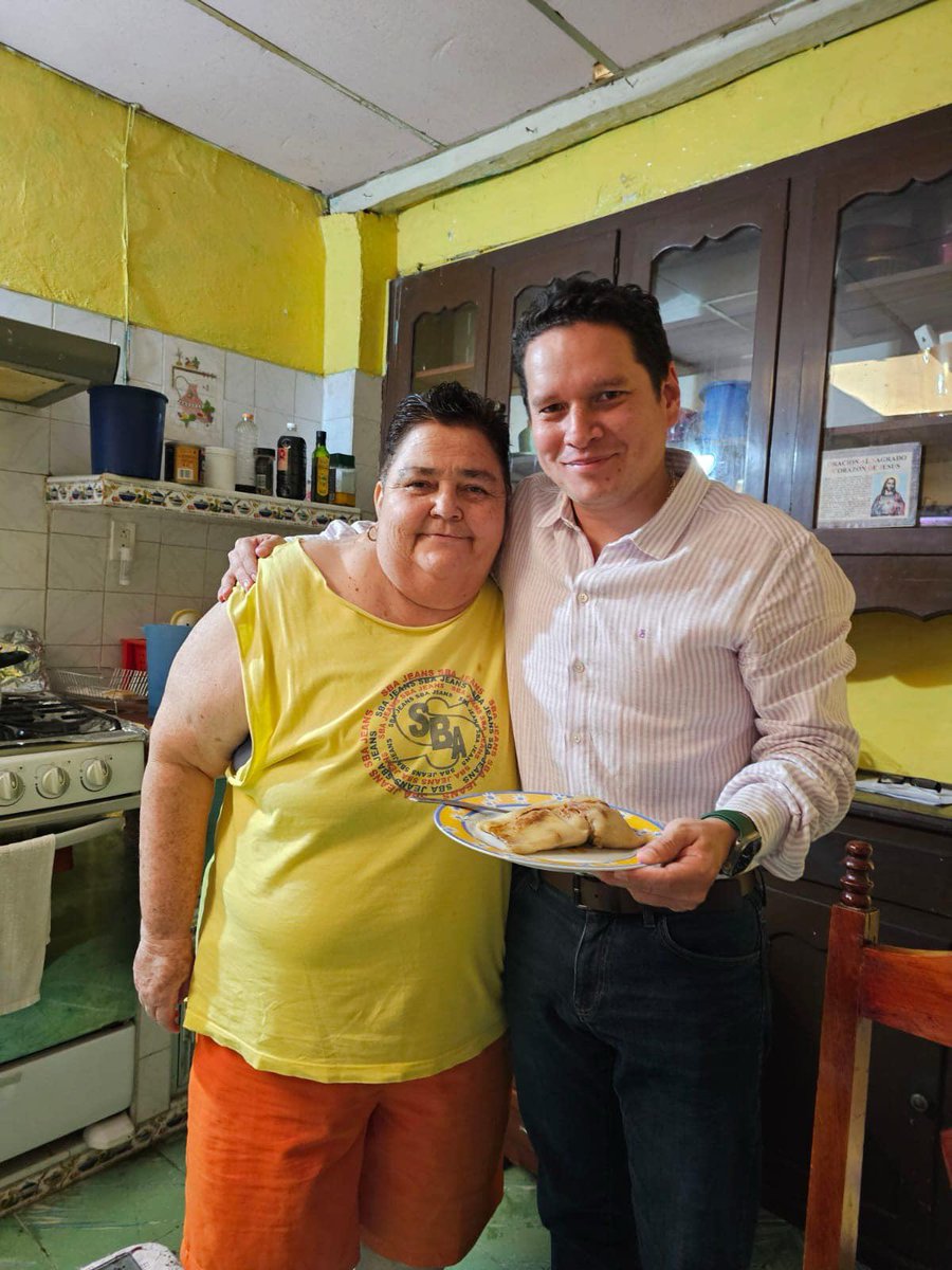 cheloocano's tweet photo. Celebrando la candelaria; me vine a echar unos tamalitos con Marthita cloclo. Con mucho cariño y aprecio vengan que todavía quedan. 🫶🏻
@elcheliito https://t.co/lBCRzkMdne