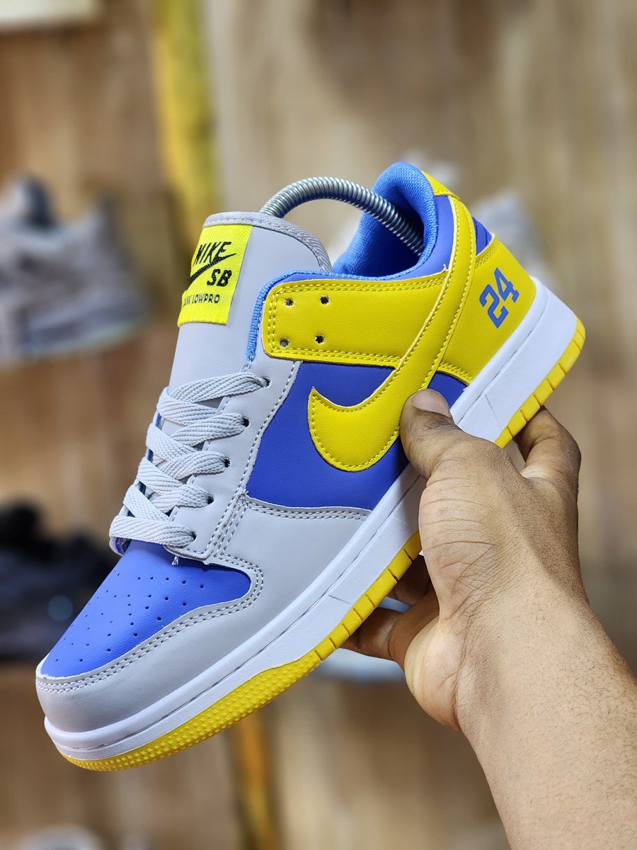 shoppingwithtee's tweet photo. @UnclebeeOla If he/she loves looking peng🔥, then will be a perfect gift for valentine, Get quality sneakers, shoes and slides, available for as low as 17000naira, and watch the love grow more🥰...Location: Lagos. 

Tap the link below to place your orders👇
https://t.co/8aPkgSnXji

Please RT https://t.co/BZL5x1W5cX
