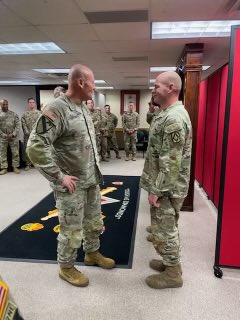 100thBSB's tweet photo. Fires Fifty #32: High standards, positive outlook, and excellence are contagious. 

WO1 Standlee was recognized by MG Brooks for his outstanding dedication and commitment to the maintenance program of the BSB!

#firestrong 
#toughasdiamonds 
#diamondsupport https://t.co/RpfWFdmuNs