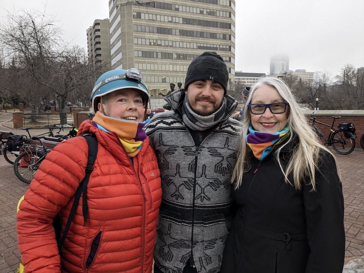 Here we are @coffee_outside, modeling our @jjwoolcompany cashmere neck warmers; especially happy with the bespoke ones in the @WinterCityYEG colours❄️🧡💚💜💛💙❄️