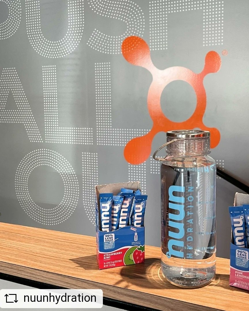 etsexpress's tweet photo. Happy #friyay #repost day! Today we spotted our #h2go canter in these recent posts by #nuunhydration!
.
.
.
#promotionaldrinkware #promo #promotionproduct #drinkware #hydrate #hydration #yourlogohere #yourbrandhere https://t.co/zCAfnnhR86