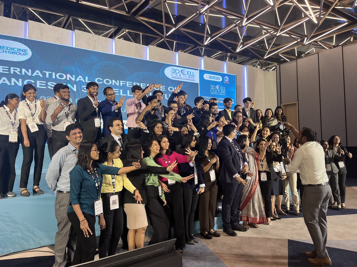 SymphonyTBx's tweet photo. 3D cell culture conference in Mumbai (@RatneshICT and Prajakta Dandekar).  What an amazingly well organised conference. https://t.co/IAxcsnKCBu