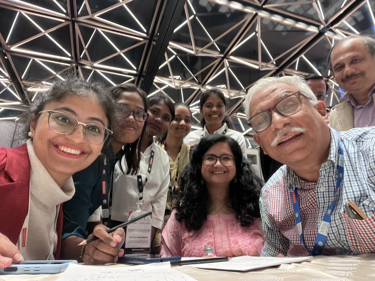 SymphonyTBx's tweet photo. 3D cell culture conference in Mumbai (@RatneshICT and Prajakta Dandekar).  What an amazingly well organised conference. https://t.co/IAxcsnKCBu