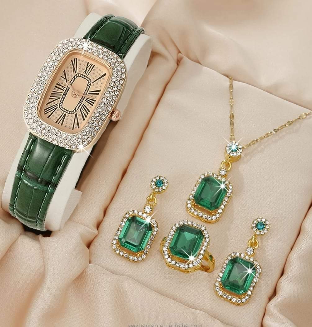 K400 VALENTINES SALE!
Watch, necklace, ring &amp; earings
Boxed! Colors: Red &amp; Green! 
Call/WhatsApp 0771923081