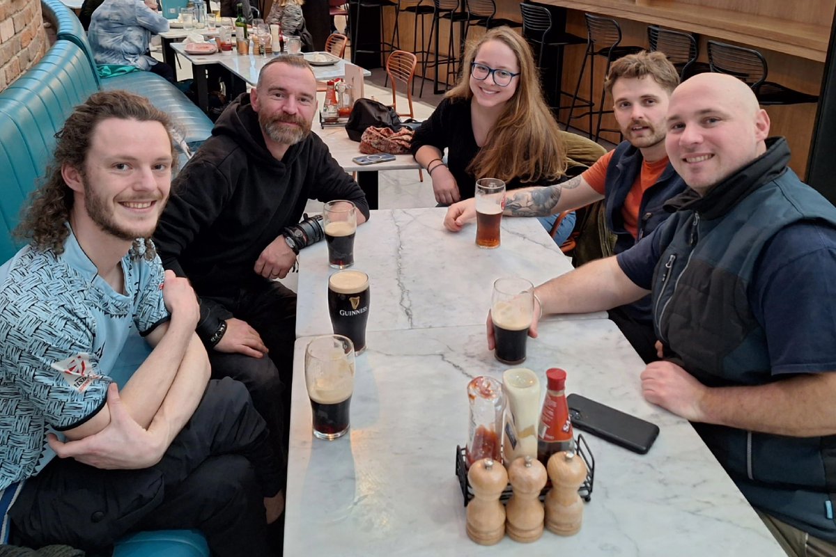 collieennis's tweet photo. The Herpetological Society of Ireland en route to the European Herpetological workers meeting 2024. 🐸🐸🐸
#Frogfest #HWM2024 https://t.co/EnEgGiszEC