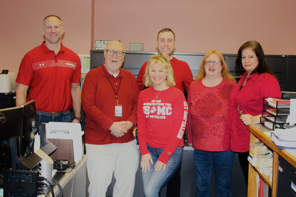 HealthStratford's tweet photo. Stratford is going RED ❤️ in support of the American Heart Association’s fight against heart disease! @mayorhoydick and dedicated town employees came together for Wear Red Day. https://t.co/1S1xXSycbY