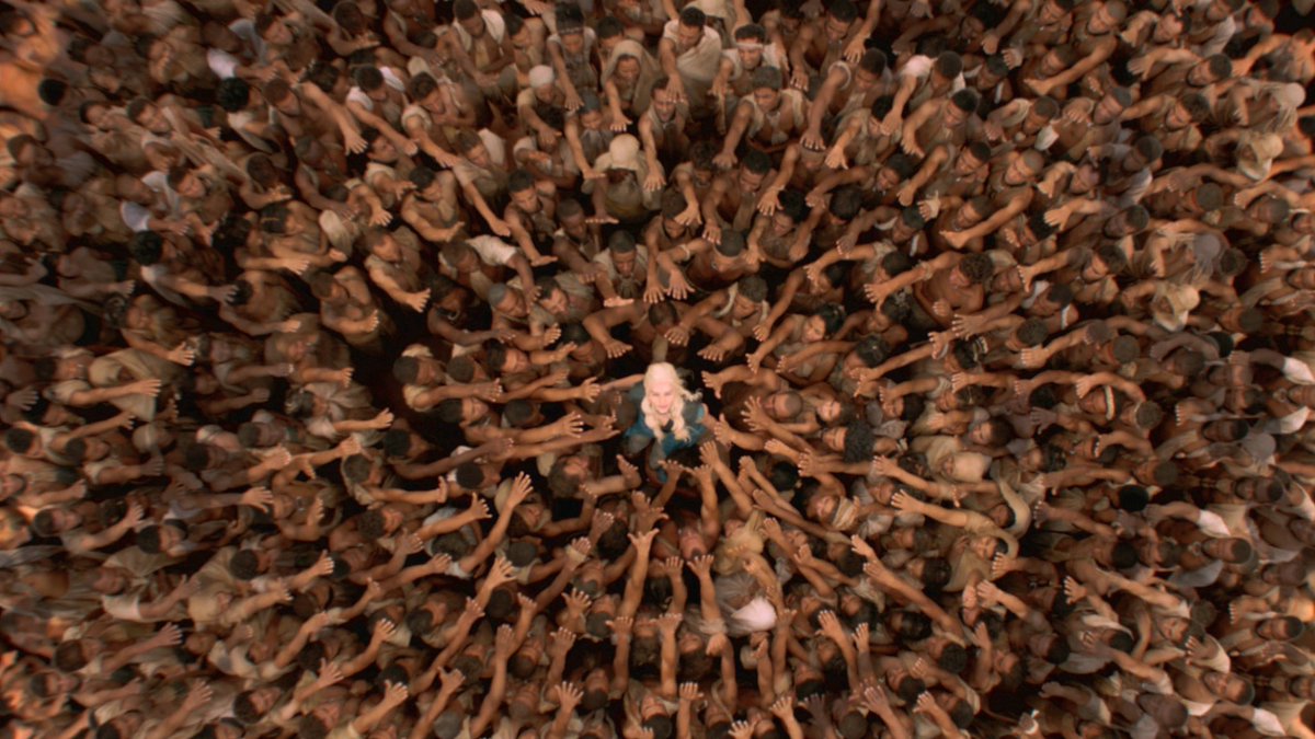 westerosies's tweet photo. The parallel between these two scenes https://t.co/lfg6o12C1t