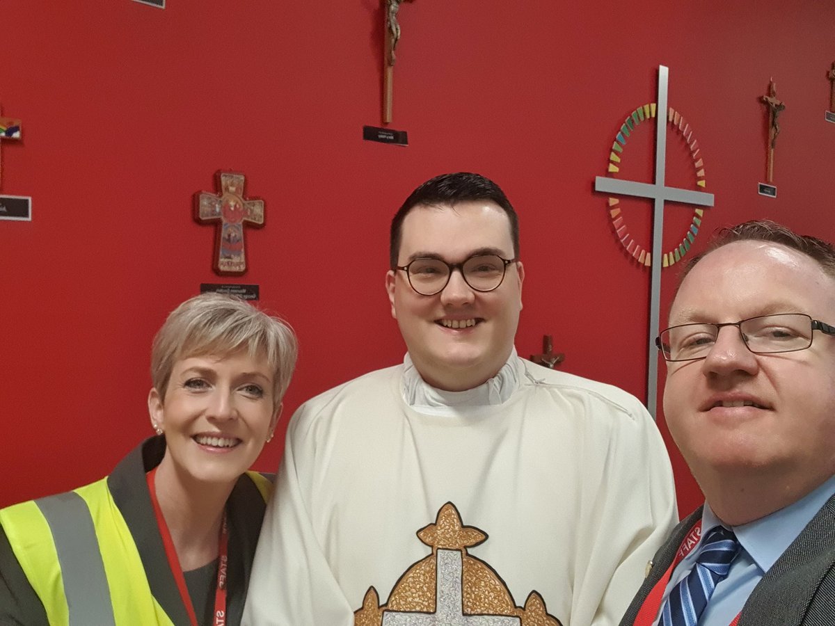 bthcc_college's tweet photo. Today we said farewell to our school chaplain @Fr_RobertDykes. He is taking up a new post as Assistant Priest in Wythenshawe 🙏⛪️👍 https://t.co/jVEgVWXjlb
