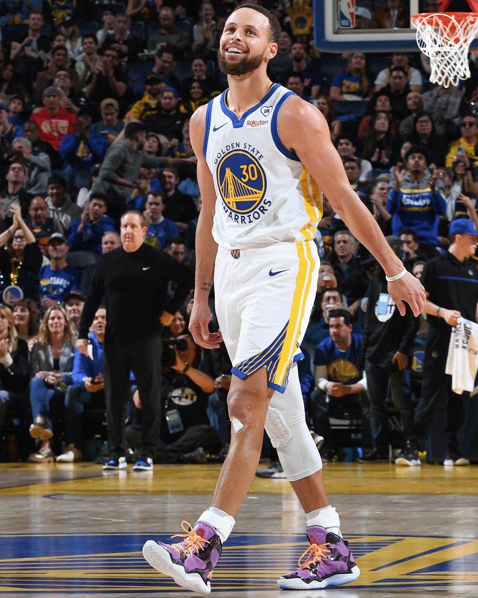 GSWFalopa's tweet photo. Líderes en triples anotados en la NBA:

1- Stephen Curry (195) ✅
2- Luka Doncic (155)
3- Paul George (148)
4- Tim Hardaway Jr (147)
5- Klay Thompson (143)

Hoy el chef llega a 200, abrazo. https://t.co/lmpGTbf09T