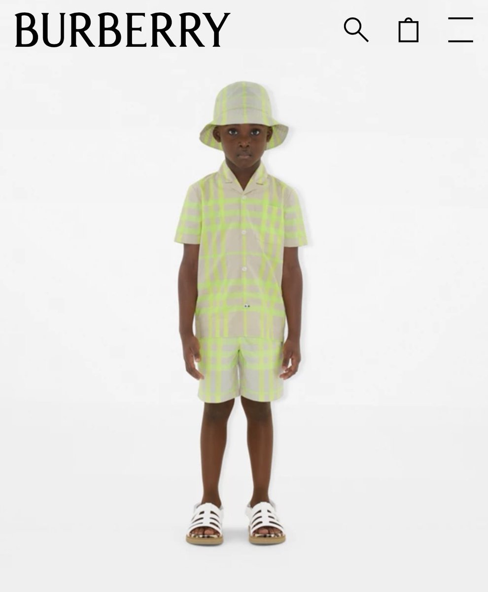 We are changing the narrative! 

Dark skin black boys modelling for high end fashion 🤩🤩🤩🤩🤩

Jeremiah x Burberry