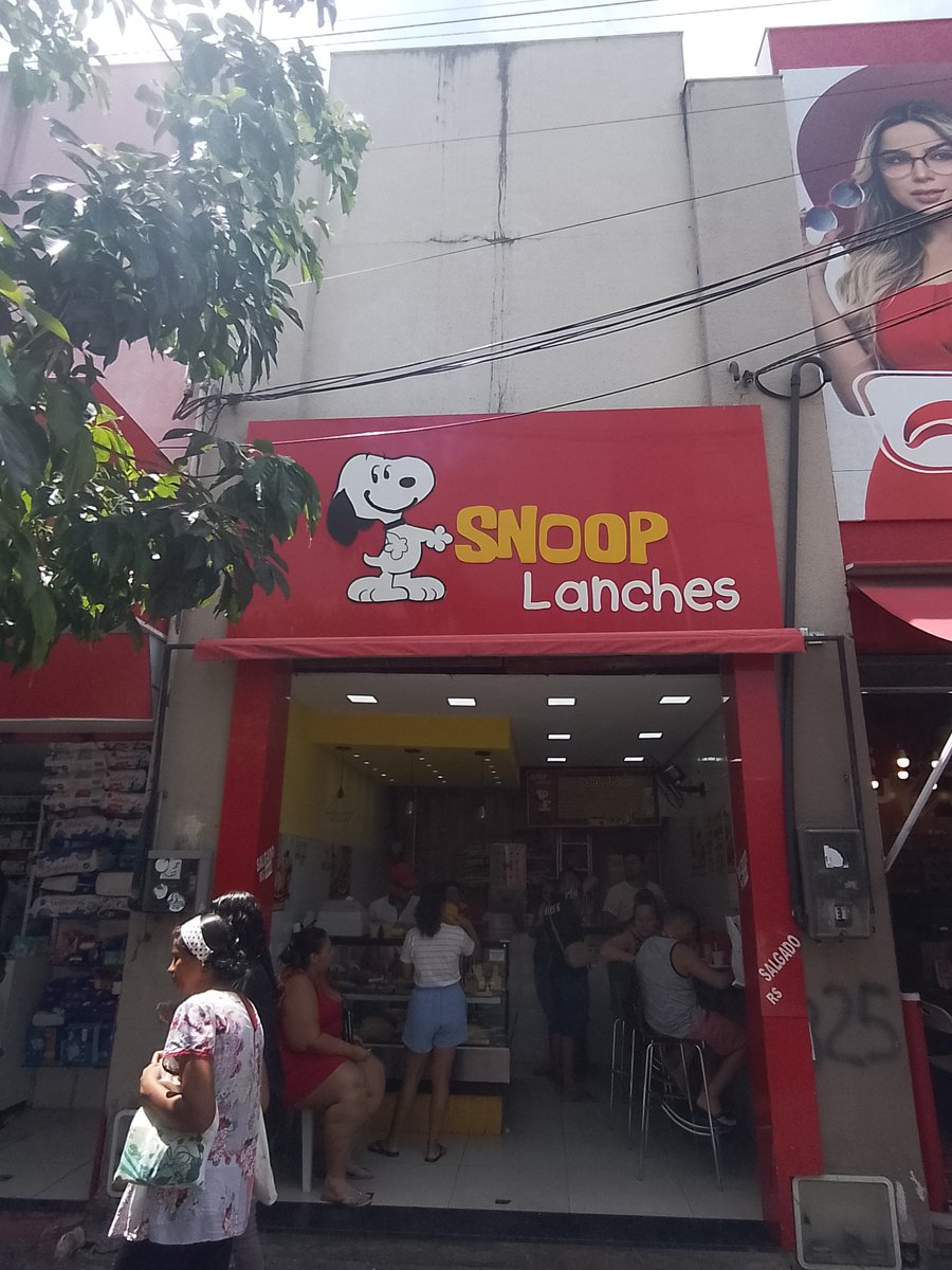 xxxuiaxx's tweet photo. snoop lanches.
é isso, este é o tweet https://t.co/rJnHQ8K4Ax