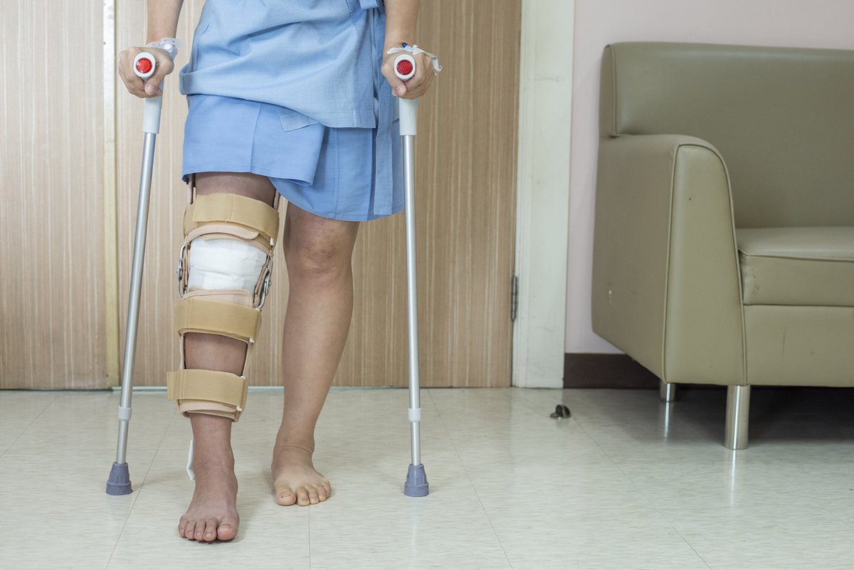 aossmjournals's tweet photo. Should every revision ACL reconstruction procedure include an ALL or LET? Recent systematic review published in the January issue of AJSM summarizes the available literature on this topic. @Leic_hospital #ACLreconstruction
https://t.co/4P0c6CE5O3 https://t.co/aKKhAy5lu9