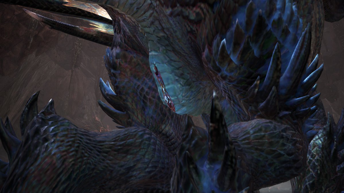 DoublezBubblez's tweet photo. Released a small update for Alatreon, the female bits had their textures redone and now glow.

That is all. https://t.co/elDTOKEsDX