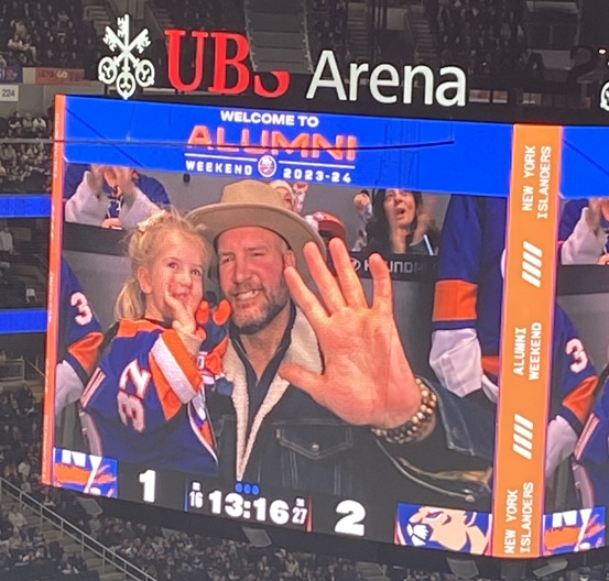 ColiSinBinPod's tweet photo. @vukota_mick12 @Richpilon @dariusk72 @TownshendHockey @SteveWebb20 #Isles #AlumniNight

@KCOLLEY62 
@bootland27 
Kip Brennan
Trevor Gillies https://t.co/Ns2qKohyFj