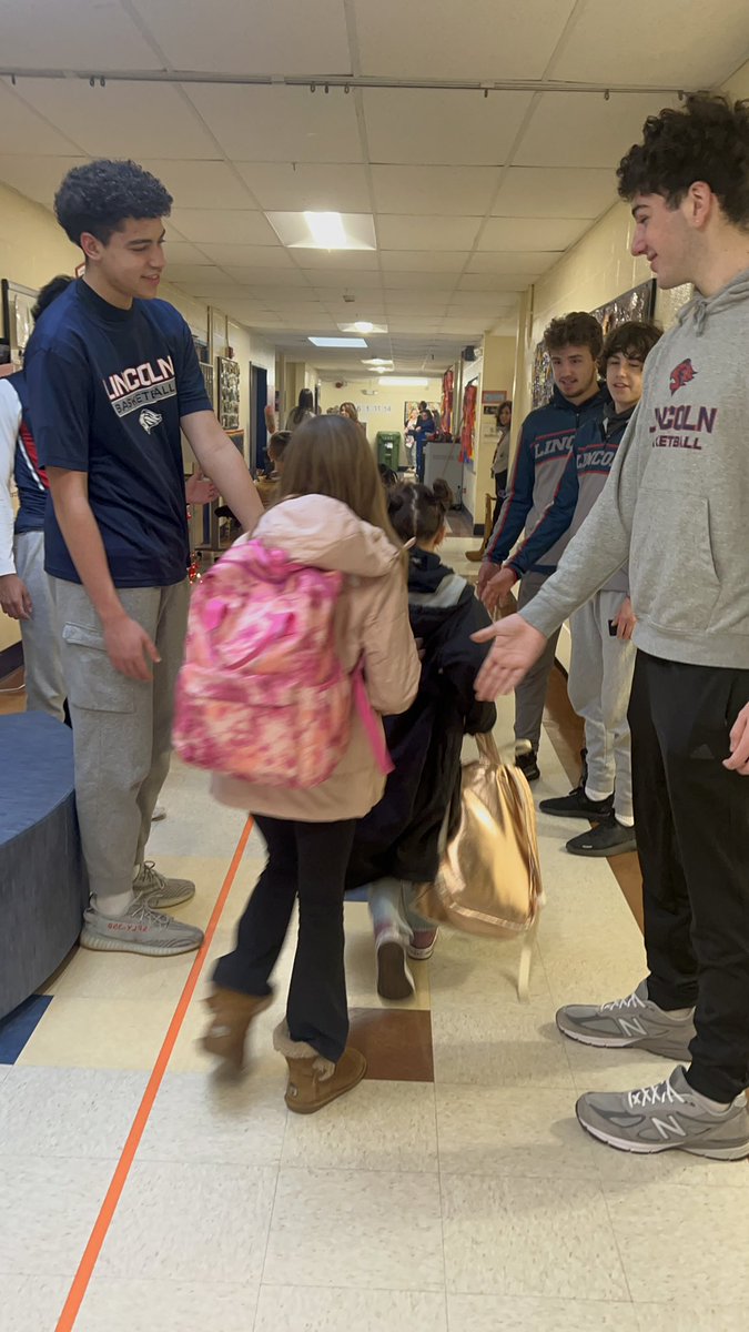 SchoolLonsdale's tweet photo. Amazing energy at Lonsdale today as Lincoln High School athletes joined us for Hi-Fi Friday, adding an extra level of excitement to our celebration of the 100th day of school! #HiFiFriday #100thDay @LFilippelli1 @KevinJ_McNamara https://t.co/BvqAFFCXKC