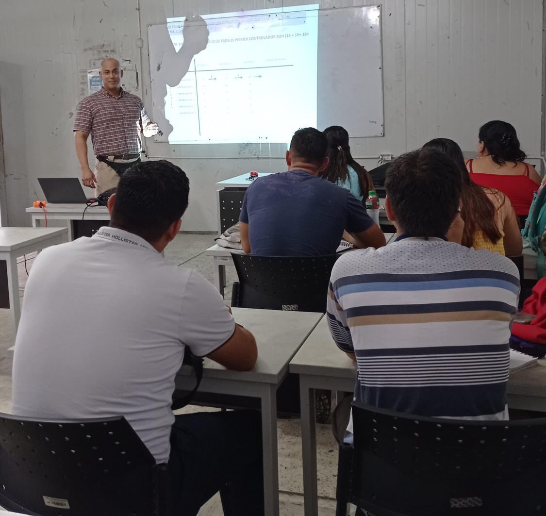 ISTPEM1's tweet photo. #IstpemInforma

Estudiantes de 3er ciclo de la carrera TS. en Tributación recibieron capacitación sobre diseño de bloques aleatorizados para potenciar la investigación experimental.

#CrecemosJuntos https://t.co/cfXjcGuZJq
