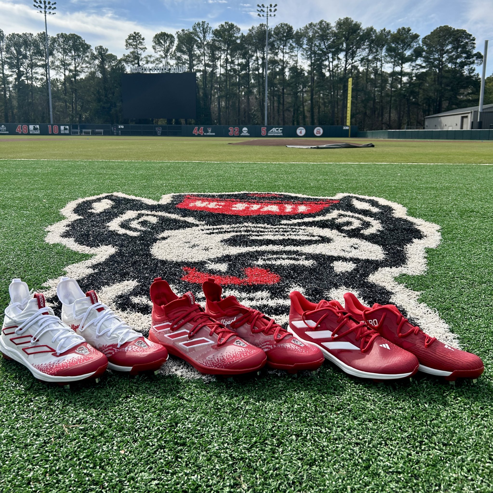 Lindor shop cleats 219