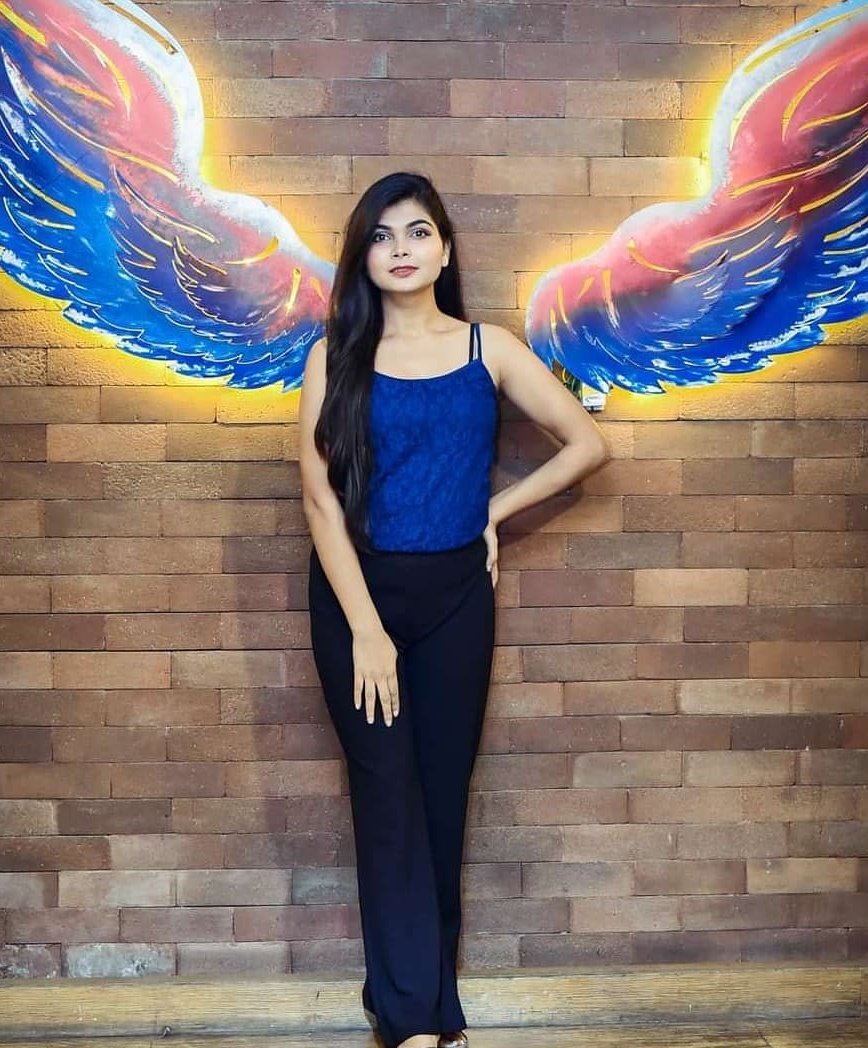 Himandri Singh on X: Only thick girls are getting attention 🥲  t.coqP5rFuYGmM  X