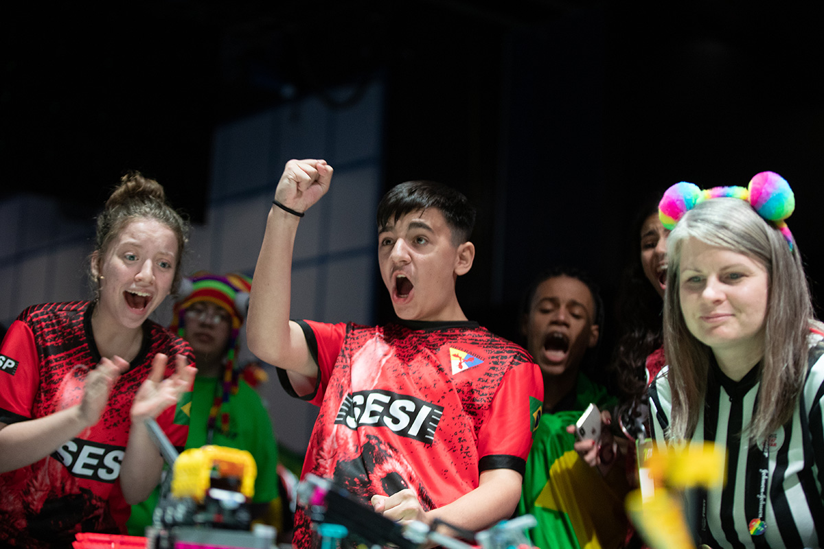 Our mood going into the weekend. 🤖 Good luck to everyone competing at #MASTERPIECE events this weekend!