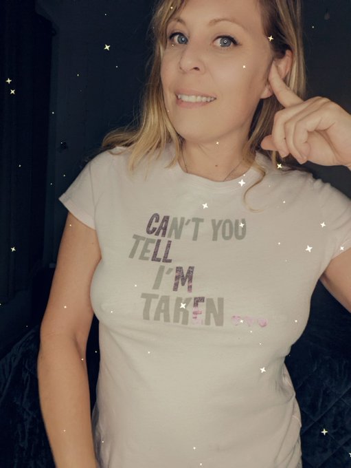 Morning https://t.co/fAKJrmNIfa<a href="/tag/brat"class="tags"><span>#brat</span></a><a href="/tag/hotgirls"class="tags"><span>#hotgirls</span></a><a href="/tag/thirstythursday"class="tags"><span>#thirstythursday</span></a><a href="/tag/hotmoms"class="tags"><span>#hotmoms</span></a>