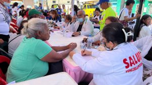 MPPSalud (@minsaludve) on Twitter photo Mega Jornada de Salud atendió a 1033 mujeres en Carabobo
Lee + aquí👉 acortar.link/FCEWhZ
#JuntosPorCadaLatido
#04Feb
@nicolasmaduro
<a href="/MagaGutierrezV/">Magaly Gutiérrez Viña</a> Mega Jornada de Salud atendió a 1033 mujeres en Carabobo
Lee + aquí👉 acortar.link/FCEWhZ
#JuntosPorCadaLatido
#04Feb
@nicolasmaduro
<a href="/MagaGutierrezV/">Magaly Gutiérrez Viña</a>