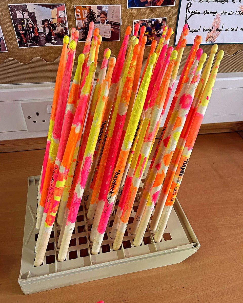 The #Art &amp; #Design department visited Dyce Primary to help P5 &amp; P6 pupils start to decorate drumsticks for a performance. Pupils learned lots, exploring positive &amp; negative spaces, pattern and #fluorescent paints. Here are their designs so far. #creativity #create