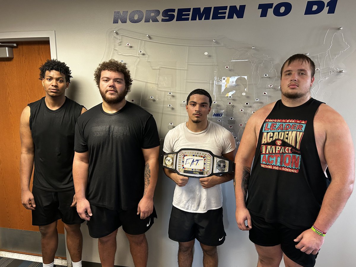 #EAT Champ 2/2
Alpha: <a href="/michealdeverea3/">Micheal Devereaux 3 ⭐️</a>
Bravo: <a href="/braxton_street/">Braxton Street</a> 
Charlie: <a href="/ethan17lawrence/">Ethan Lawrence</a> 

#MadeOnTheBanks