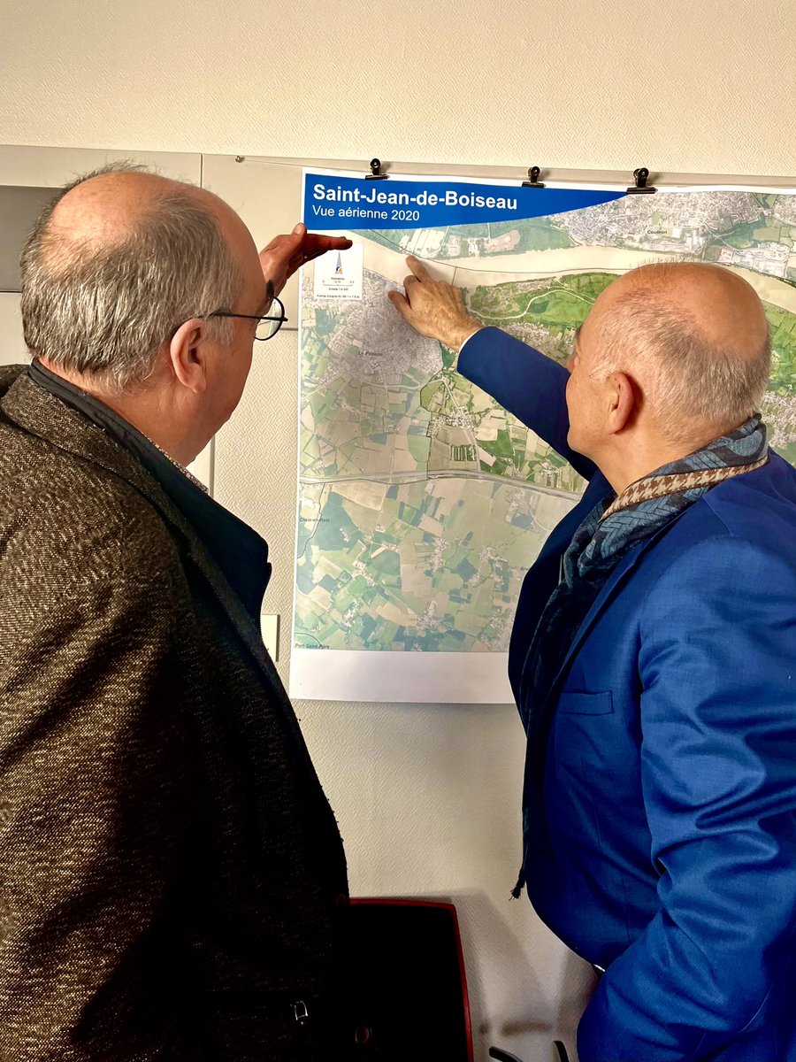 Michel_MENARD's tweet photo. #LePellerin, #LaMontagne puis #SaintJeanDeBoiseau : j’ai commencé ce vendredi sous le soleil des bords de Loire à la rencontre des maires pour échanger sur leurs projets. Merci à eux pour leur accueil, le Département est engagé à leurs côtés ! #LoireAtlantique https://t.co/ZYzOSvXTQ7