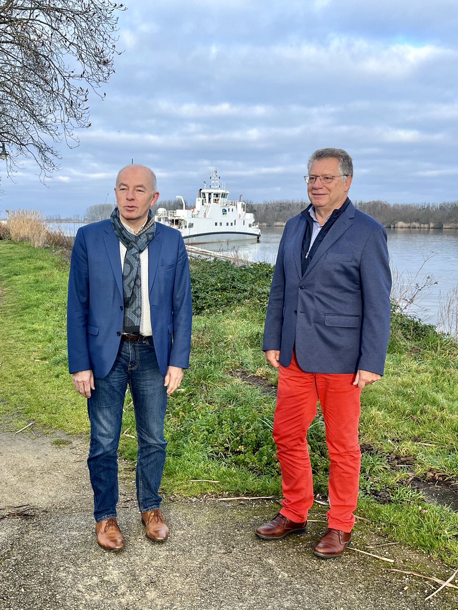 Michel_MENARD's tweet photo. #LePellerin, #LaMontagne puis #SaintJeanDeBoiseau : j’ai commencé ce vendredi sous le soleil des bords de Loire à la rencontre des maires pour échanger sur leurs projets. Merci à eux pour leur accueil, le Département est engagé à leurs côtés ! #LoireAtlantique https://t.co/ZYzOSvXTQ7