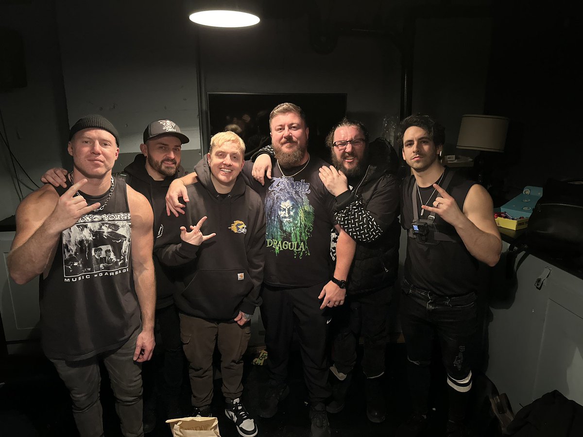 I Prevail last night at Gramercy Theater in NYC. Such an amazing time with good people. Thank you to .@SiriusXMOctane for putting on an amazing party. ❤️🤘