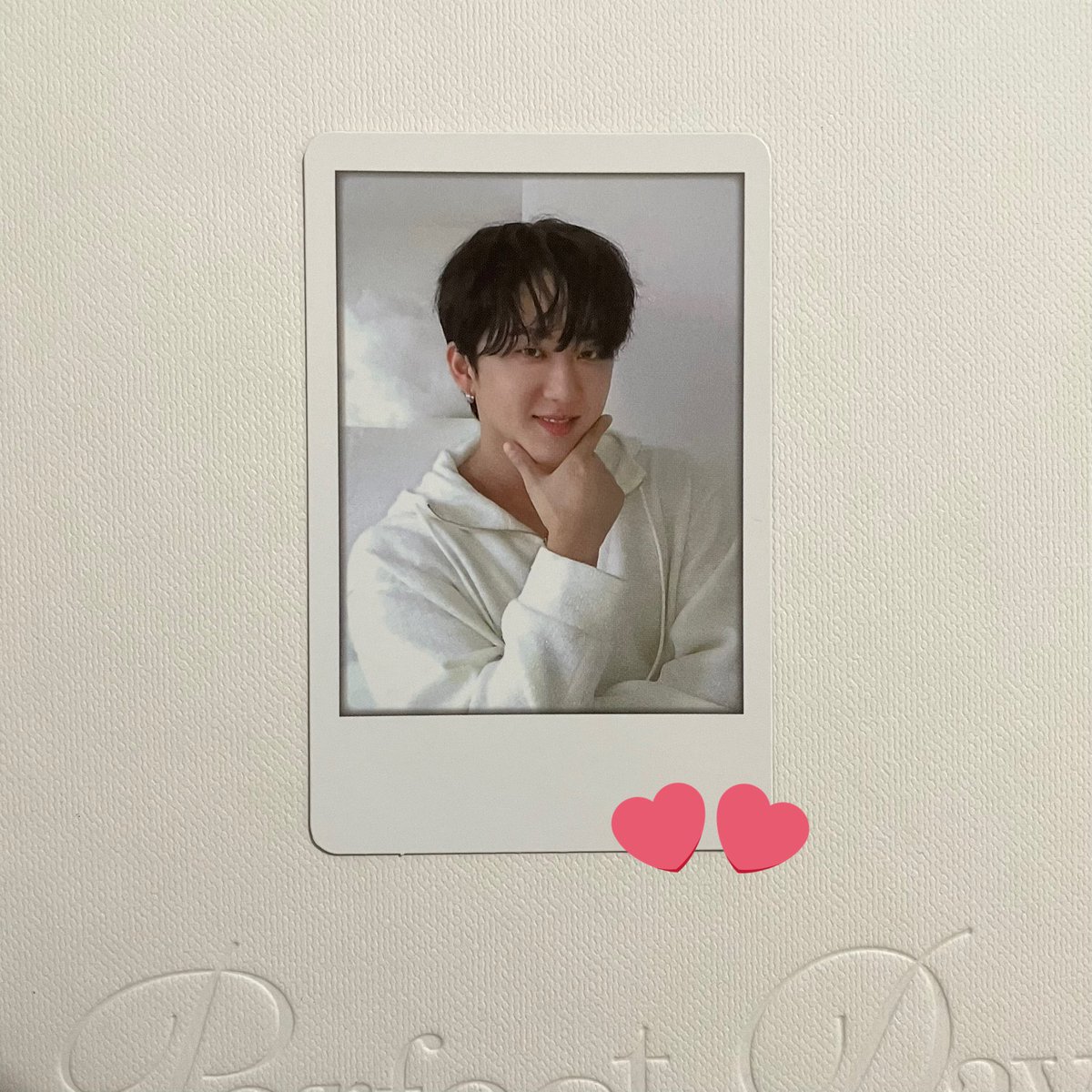 myunglixcart's tweet photo. wts lfb #myungbentalix ☁️

Changbin soundwave polaroid sg 2024 

⭐️onhand 
⭐️100 + pf + lsf
⭐️payo (prio) / 1 week reservation

please read my pinned tweet for other information and t&amp;c's before claiming ☁️ https://t.co/IFywiy3Ux8