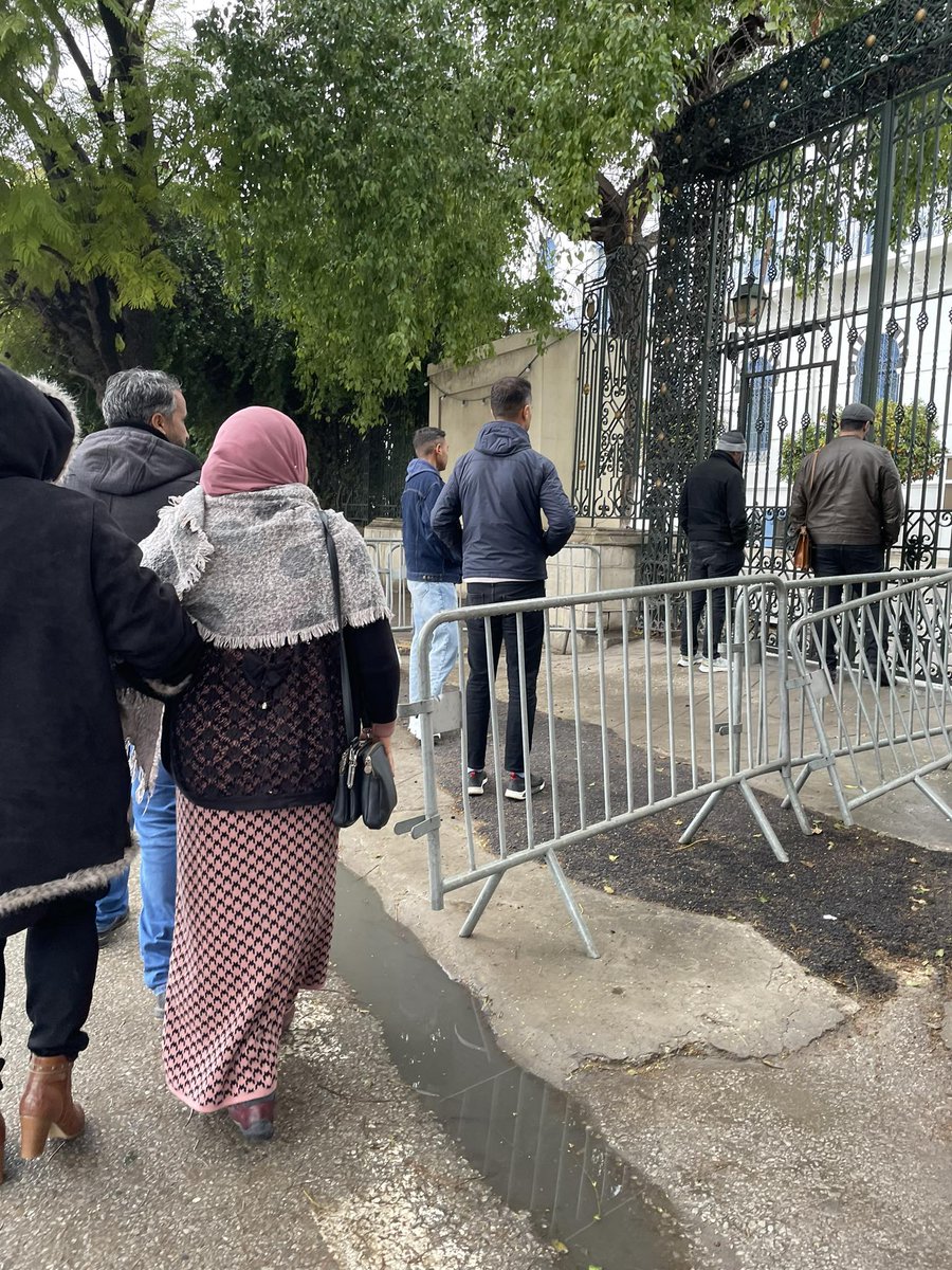 humetna's tweet photo. قامت جمعية حومتنا بزيارة لمجلس نواب الشعب في اطار مشروعها"شباب فاعل" حيث عرضت الورقة السياسية لجهة تستور على ثلة من النواب في اطار البحث عن المناصرة و الدغم للقضايا التنموية الحارقة في الجهات الداخلية و المهمشة. https://t.co/o9YTa2mhfP