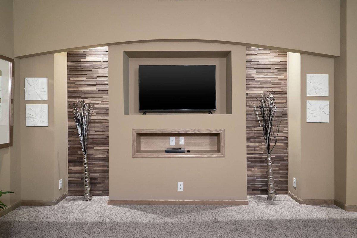 YourINDHomes's tweet photo. Discover homes built to meet the highest federal standards suited for Indiana's climate conditions. Our homes offer unmatched adaptability and resiliency . 

For a selection of Indiana-specialized manufacturers, check them out at https://t.co/NRR7wVexQK https://t.co/q5qUCVqUYn