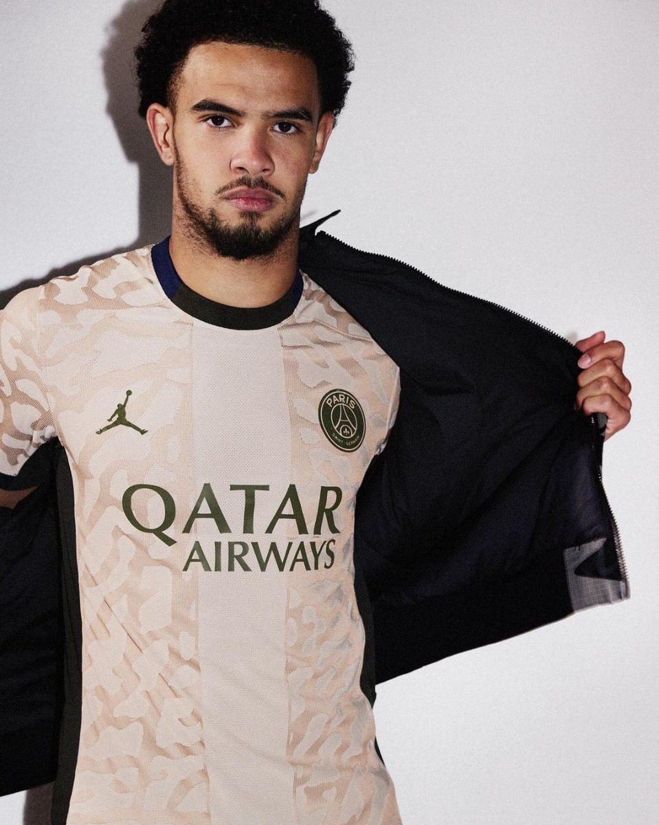 ProSoccerDotCom's tweet photo. 🌟 Blend in, stand out with PSG's 4th jersey. PSG X @jumpman23 brings the heart of PSG to fans.

Coming soon to Pro Soccer.✅Sign up to our newsletter and be the first to know about promos, drops, and soccer news.
✅Click 🔗 link in the bio to sign up. https://t.co/2nBYtgOrLV
