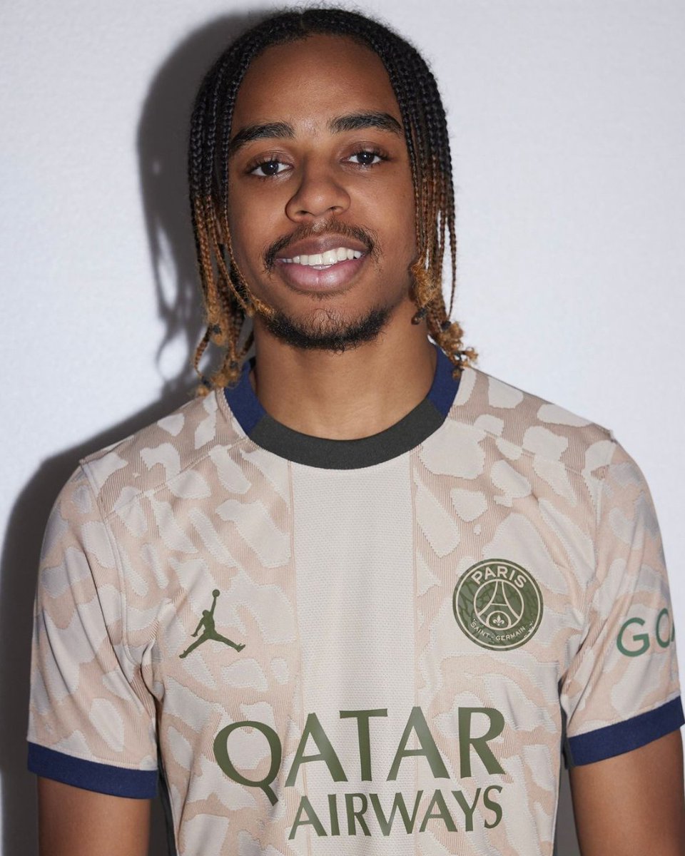 ProSoccerDotCom's tweet photo. 🌟 Blend in, stand out with PSG's 4th jersey. PSG X @jumpman23 brings the heart of PSG to fans.

Coming soon to Pro Soccer.✅Sign up to our newsletter and be the first to know about promos, drops, and soccer news.
✅Click 🔗 link in the bio to sign up. https://t.co/2nBYtgOrLV