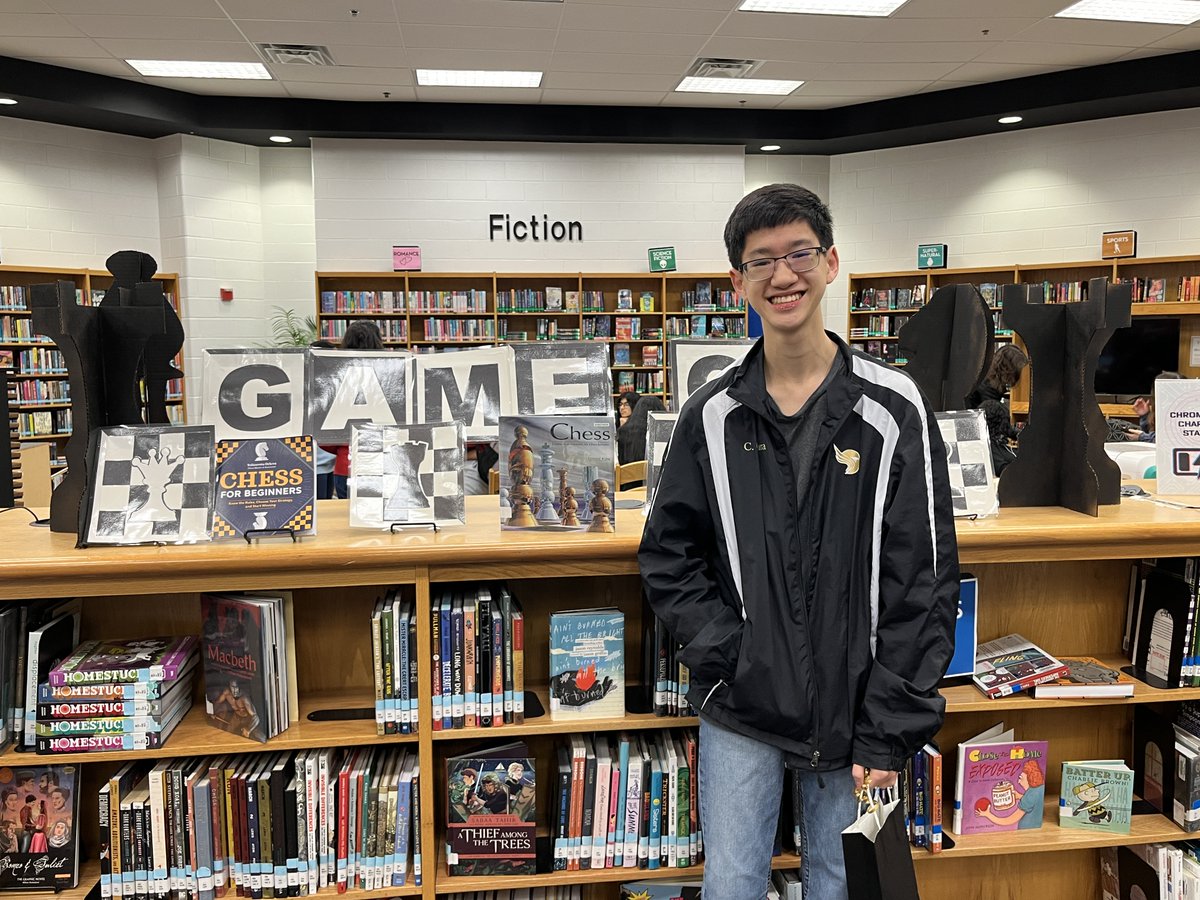 FHS Eagle Library 🦅 tweet media