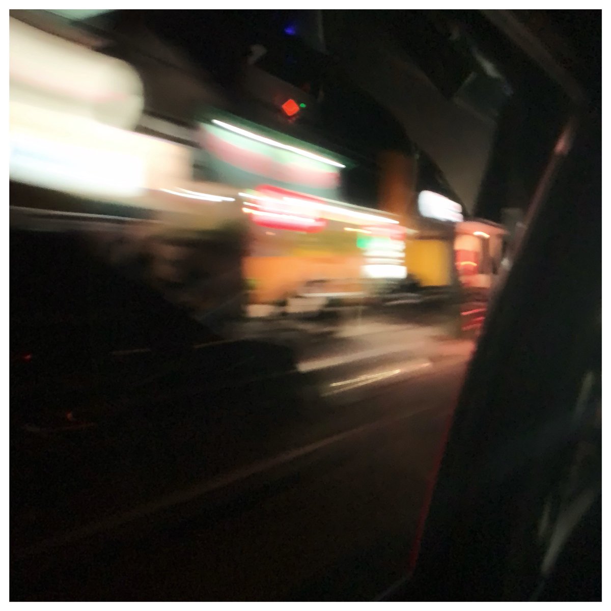 heyitsmefaisal's tweet photo. @ditepilangit Waktunya pulang.

IG: heyitsmefaisal

#36x36project2024Day2 https://t.co/RFU1sTWZm8