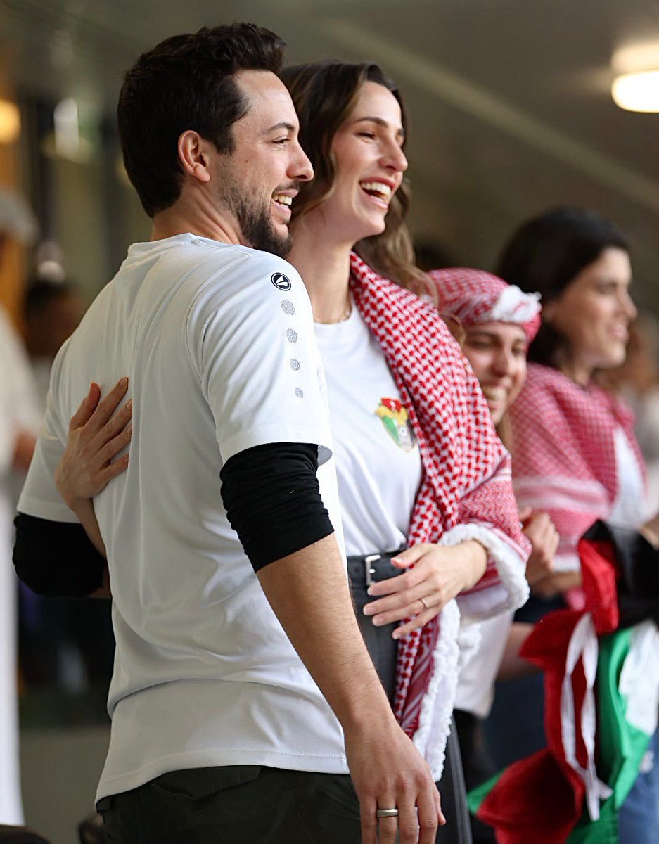 gorgeous4ew's tweet photo. سعادة الحسين ورجوة بالفوز ❤️ https://t.co/mctGI0g7zV