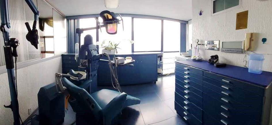 highkeyrealtymx's tweet photo. 👩‍🔬👨‍⚕️Con este #ConsultorioEnVenta en la #ColoniaRoma, crea tu propio espacio con la funcionalidad y comodidad que necesitas, en el distrito médico más importante de #CDMX con: 56m² , 2 cubículos, despacho, sala de espera.
📲5529494022 
#RealEstate #BienesRaíces #HighKeyRealEstate https://t.co/ah8tiIzLSK