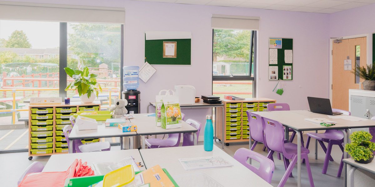vertisbuildings's tweet photo. The great indoors. Bright, spacious, fully equipped and as warm as you need them, Vertis classrooms give teachers and students the quality learning spaces they need. https://t.co/65AwuGzgEJ