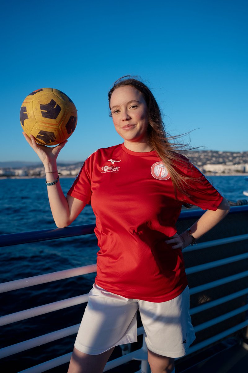 TFIEJ_2024's tweet photo. Avant le festival de cinéma, Cannes accueillera-t-elle le TFIEJ 2025 ? 
Le 23 mars, Lucie Verdier et Aurélian Marre mèneront les équipes de @EJCannesFC ⚽️
Crédit photo : Brieuc Leturmy-Perrocheau https://t.co/Tt89g6mPGq