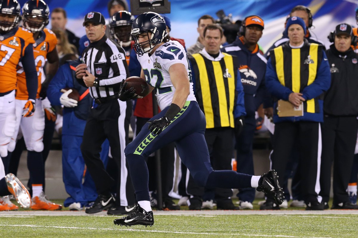 Happy Super Bowl Anniversary to @LWillson_82, who caught a pair of passes in the @Seahawks 43-8 win in Super Bowl XLVIII on 2/2/13.