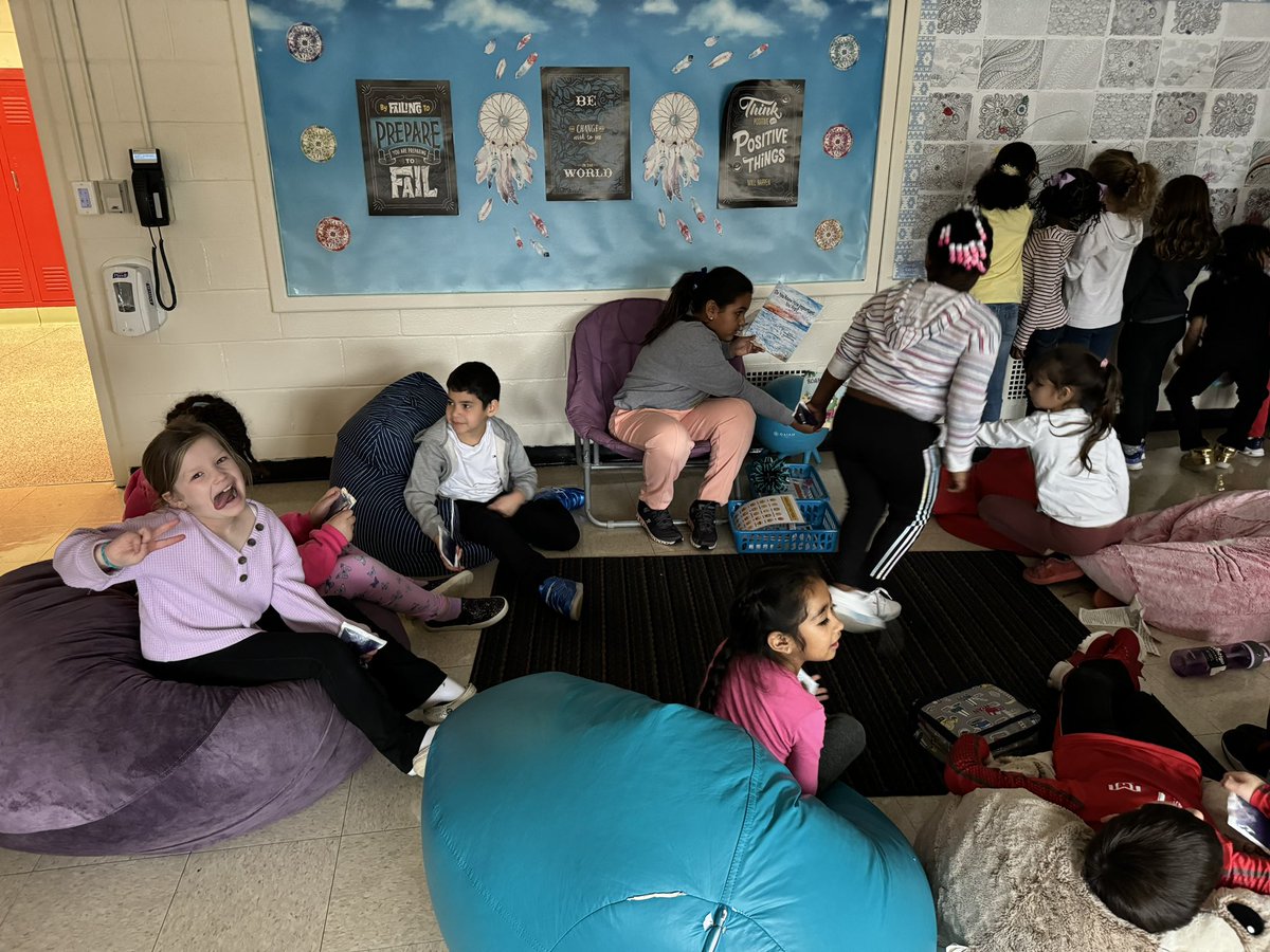 Samantha Wild Whalen tweet media