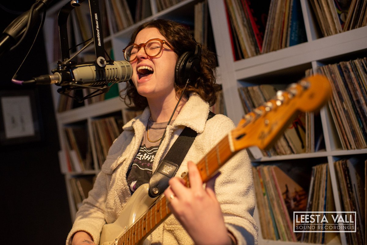leestavall's tweet photo. As part of our Feature Friday series, we present to you @ladypartsphilly from the Philadelphia, PA for Direct-to-Vinyl Live Session #3214.
#lathecutrecords #leestavall #directtovinyl #brooklyn #NYC #greenpoint #analog #recording #indie #vinyl #record #nycmusic #indiemusic https://t.co/SqJ16S5mNL
