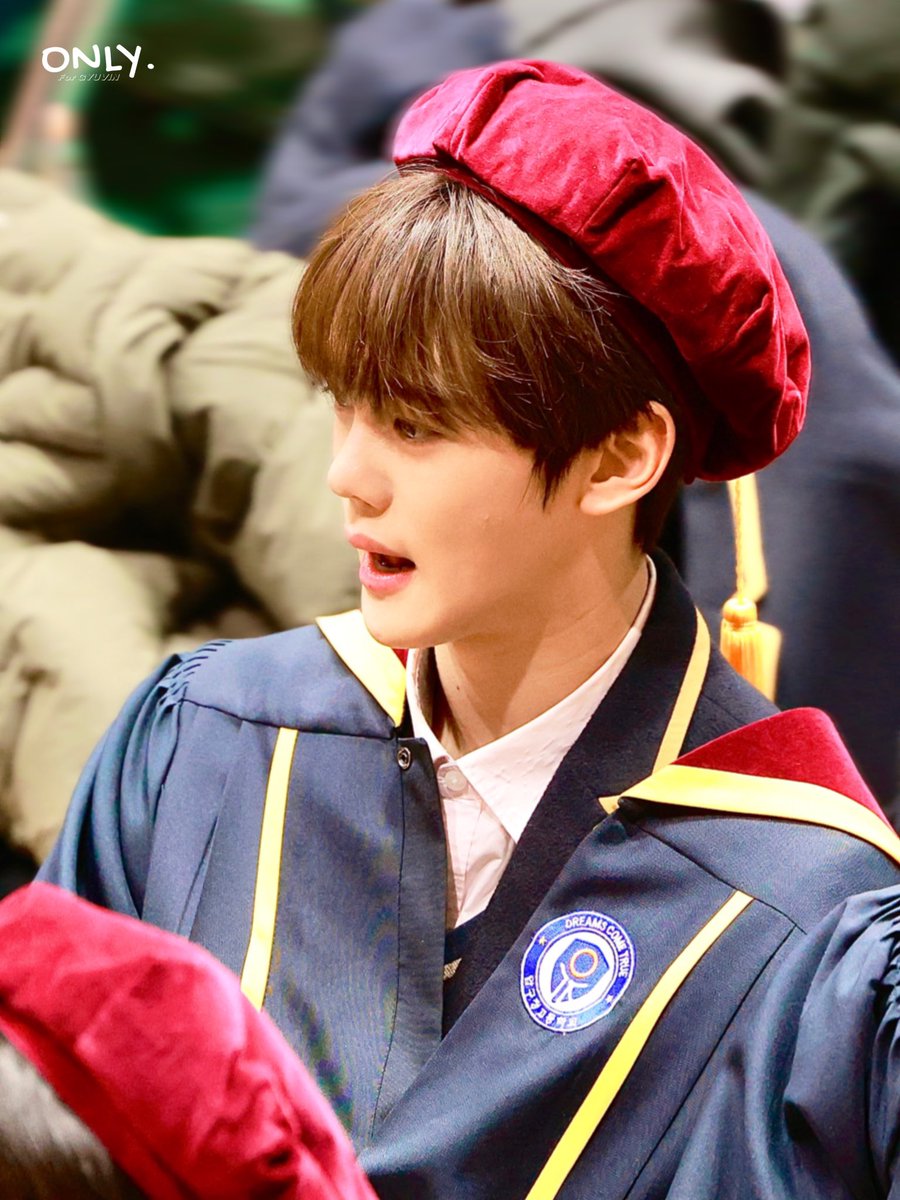 𝗢𝗡𝗟𝗬. tweet media